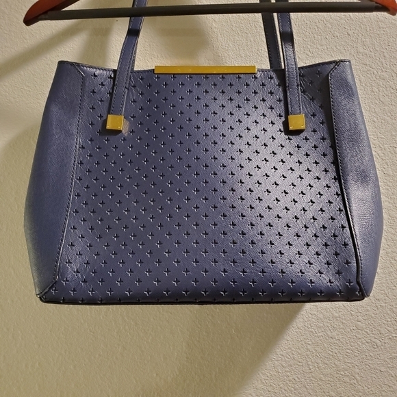 J. Crew Claremont Perforated Tote NEW - Picture 3 of 7